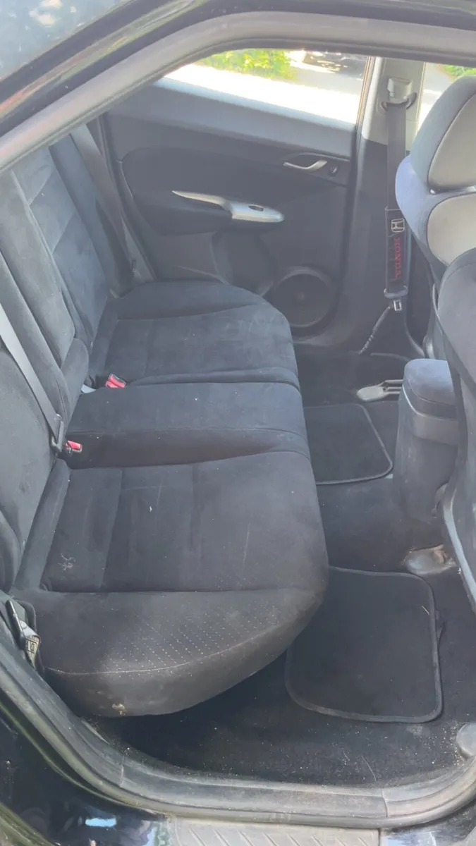 2006 Honda civic - Image 4