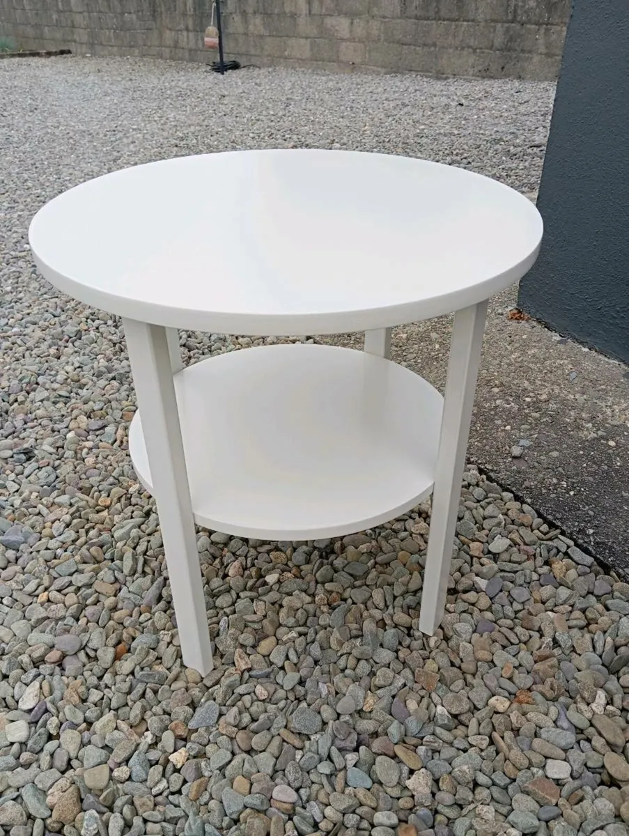 Coffee table - Image 1