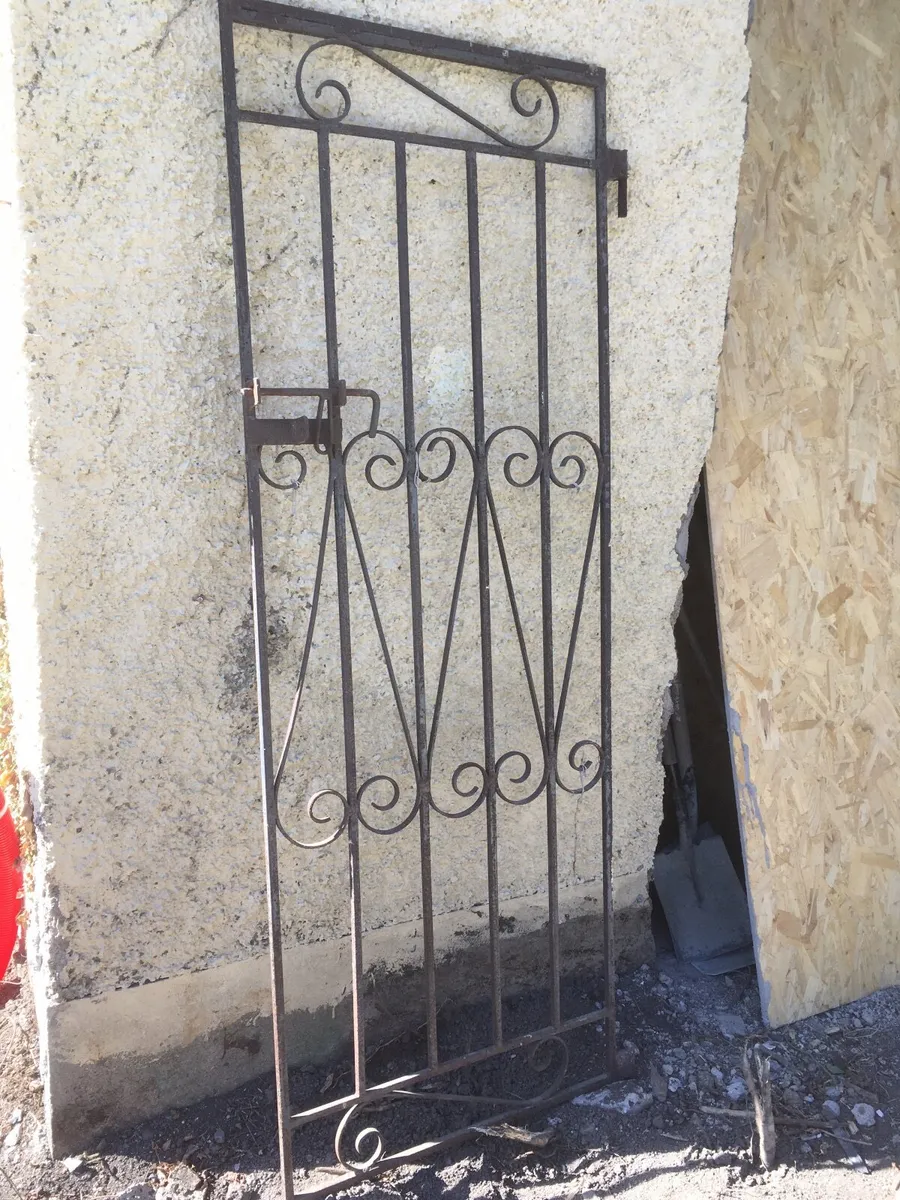 Garden / Side passage wrought iron gate - Image 4