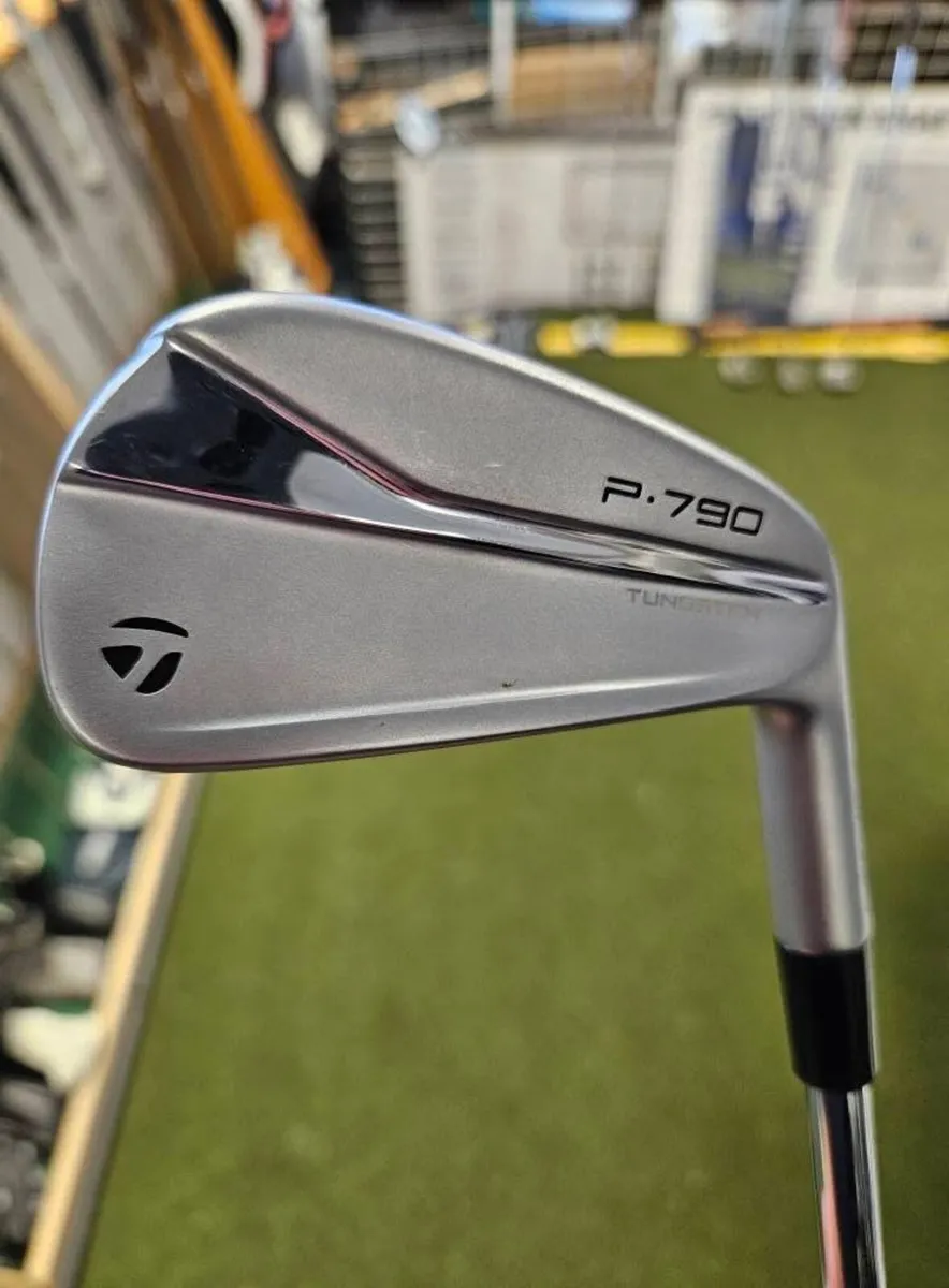 Taylormade P-790 Forged 4 Iron - Image 1