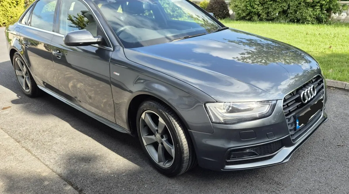 Audi A4   S-Line    2012 - Image 3