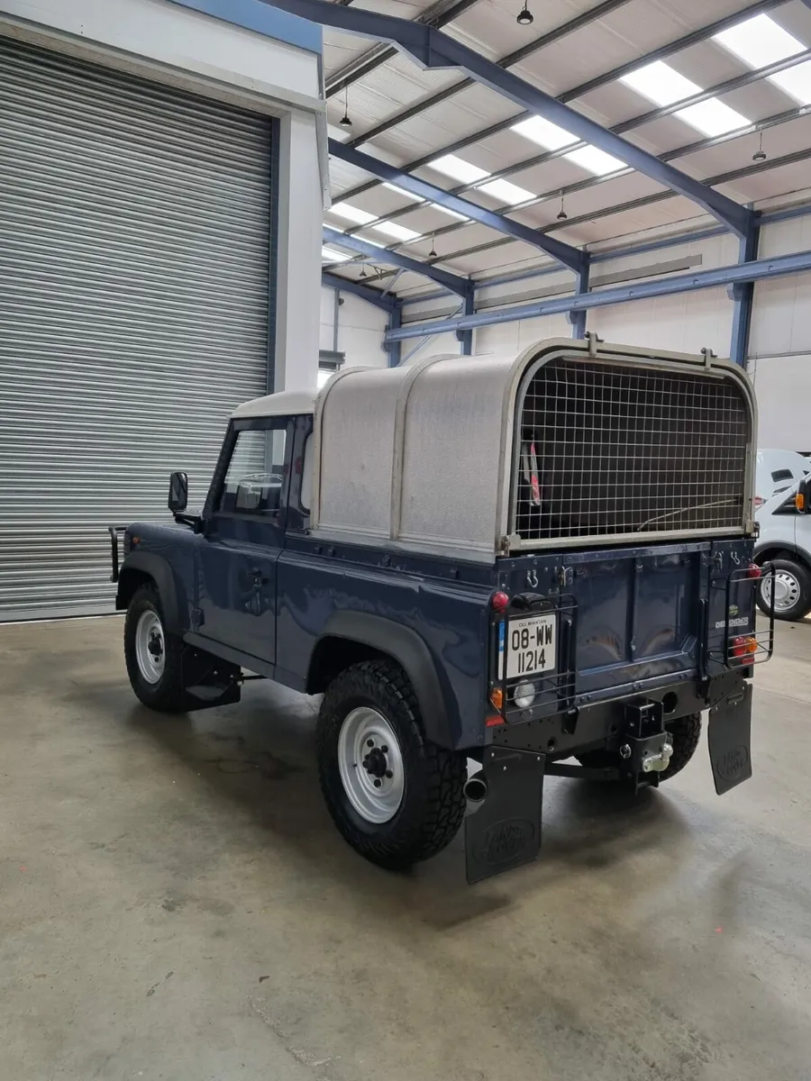 2008 Land-Rover Defender 90 - Image 4
