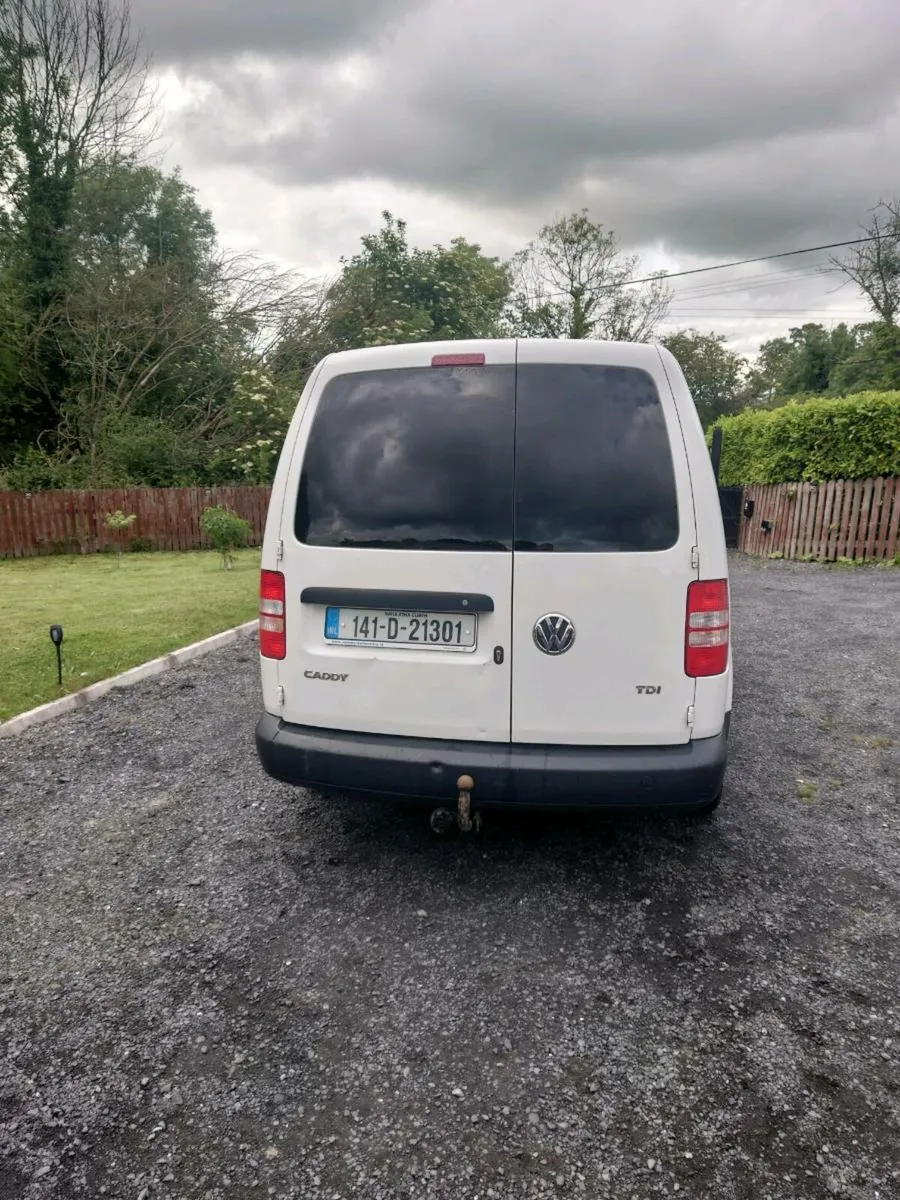 VW Caddy Maxi - Image 4