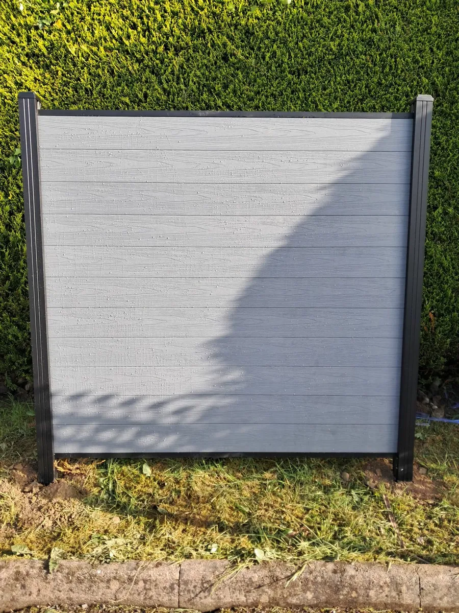Composite panel fencing - Image 1