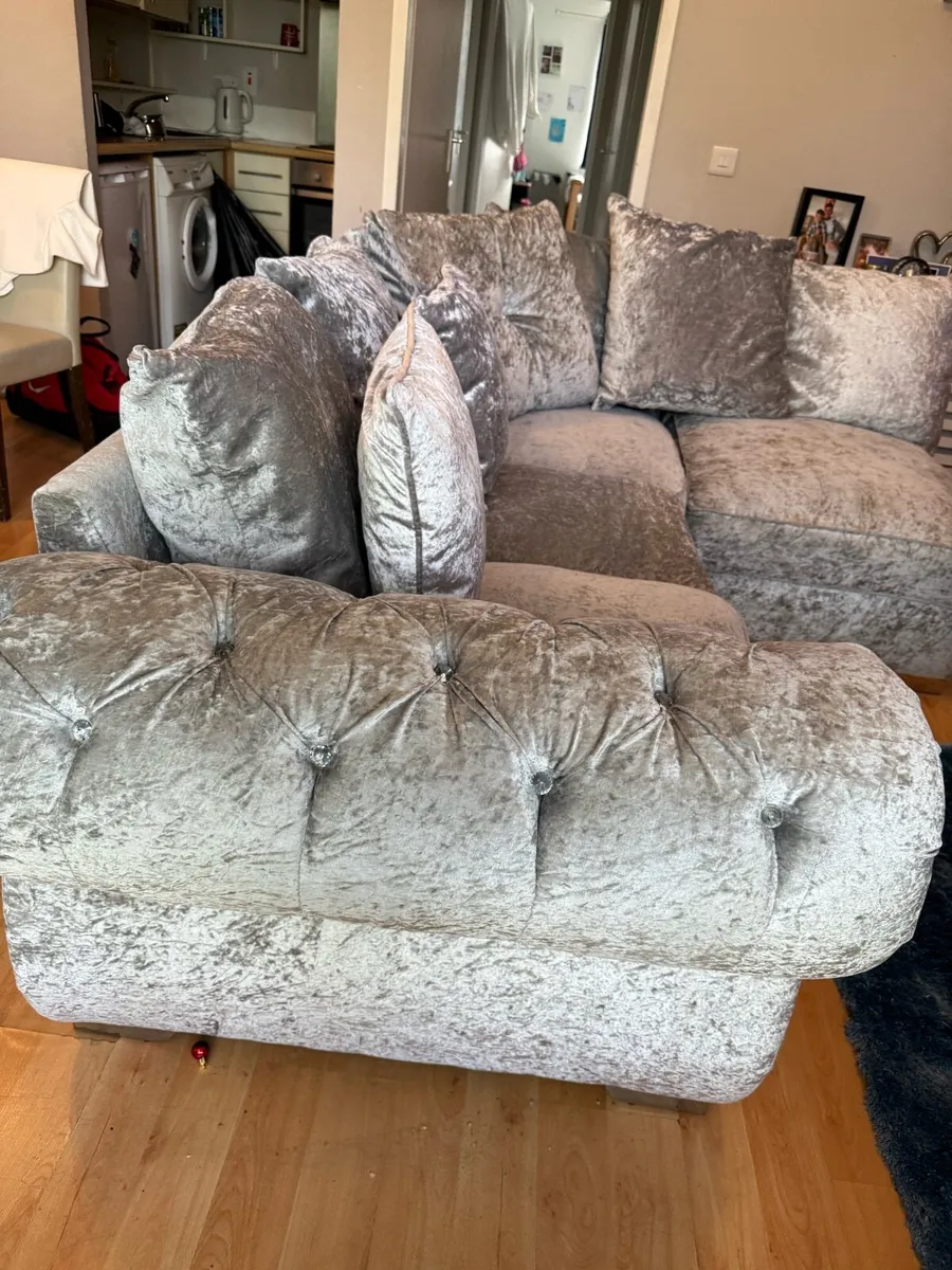 Corner sofa / L shape sofa - Image 2