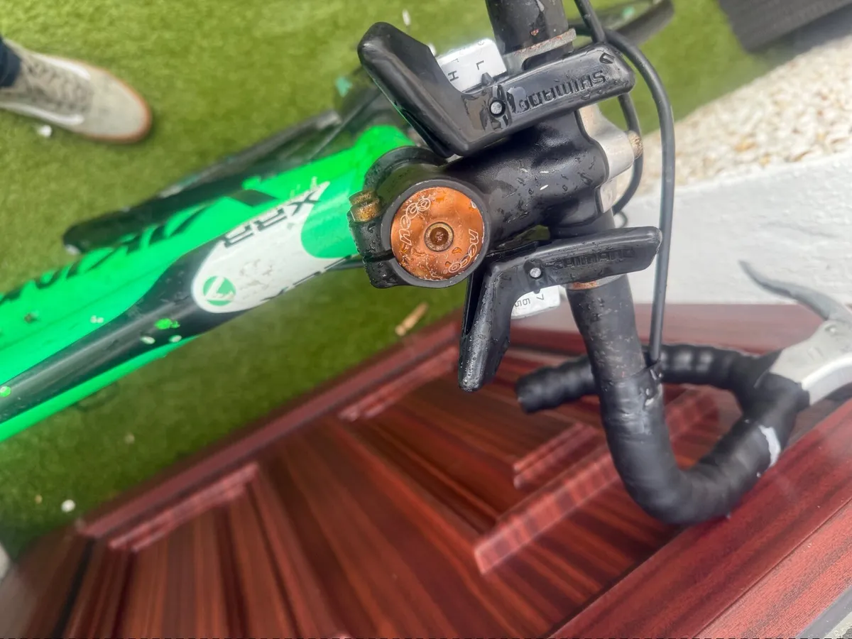 Road bike - Image 2
