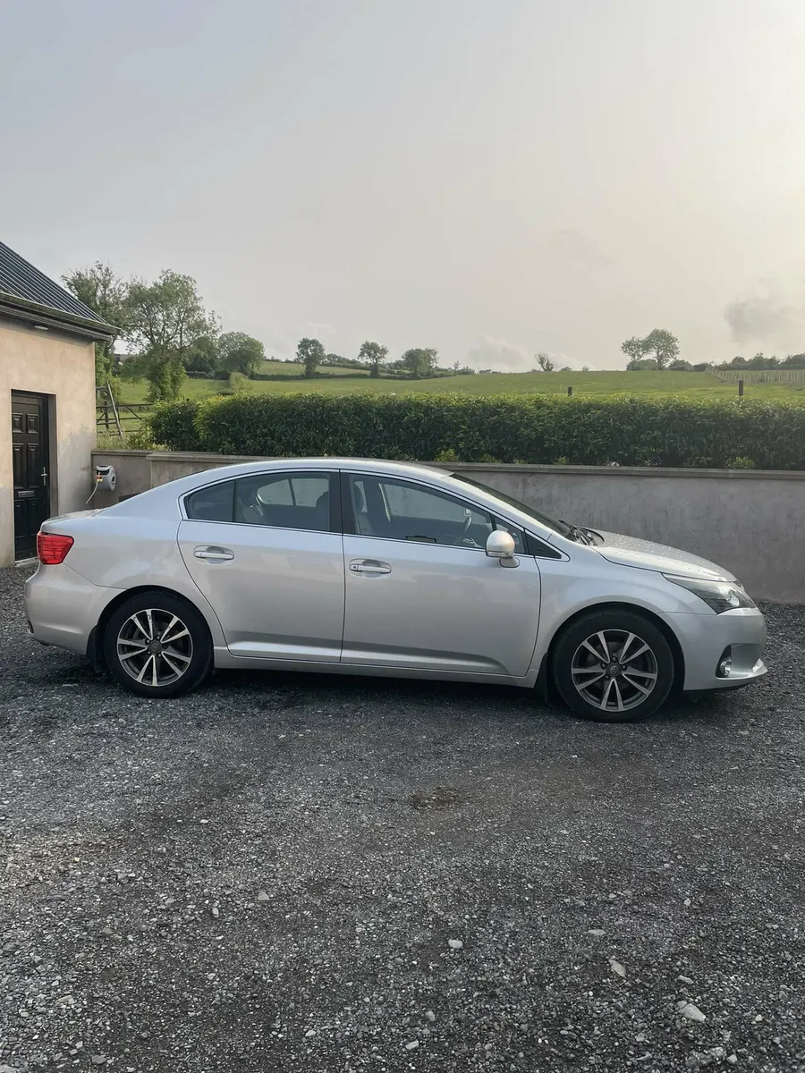 Toyota avensis TR D-4D - Image 2