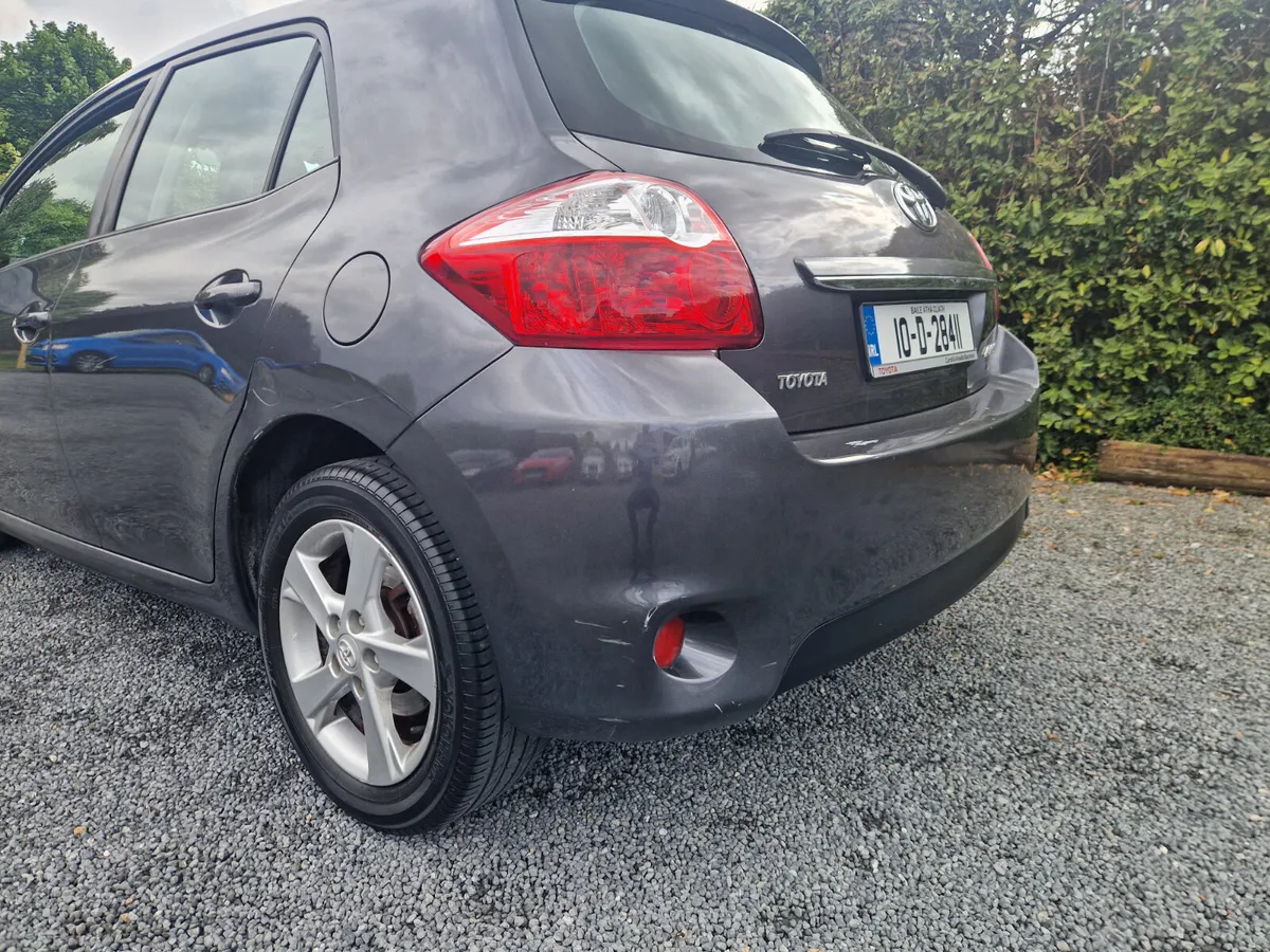 Toyota Auris Luna PETROL 2010 - Image 3