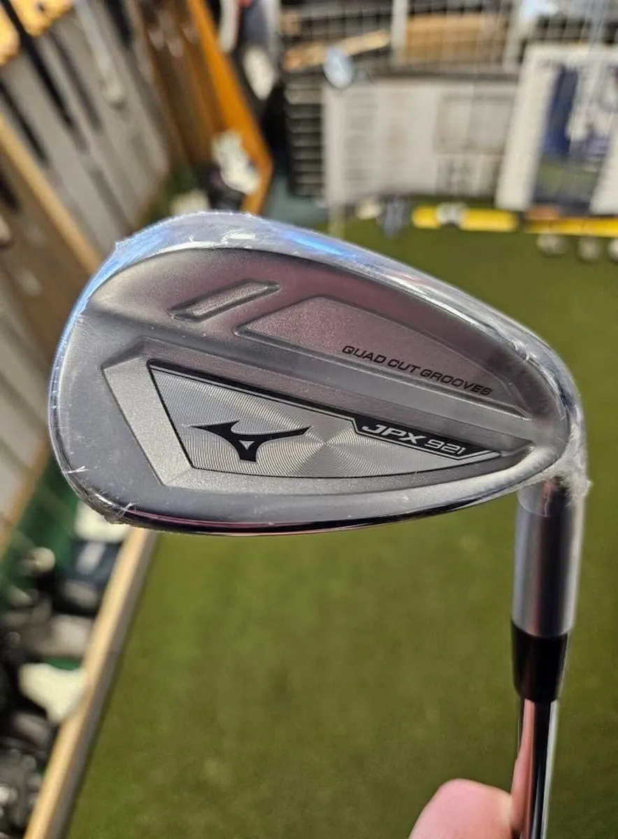 Brand New Mizuno Jpx921 - Image 1