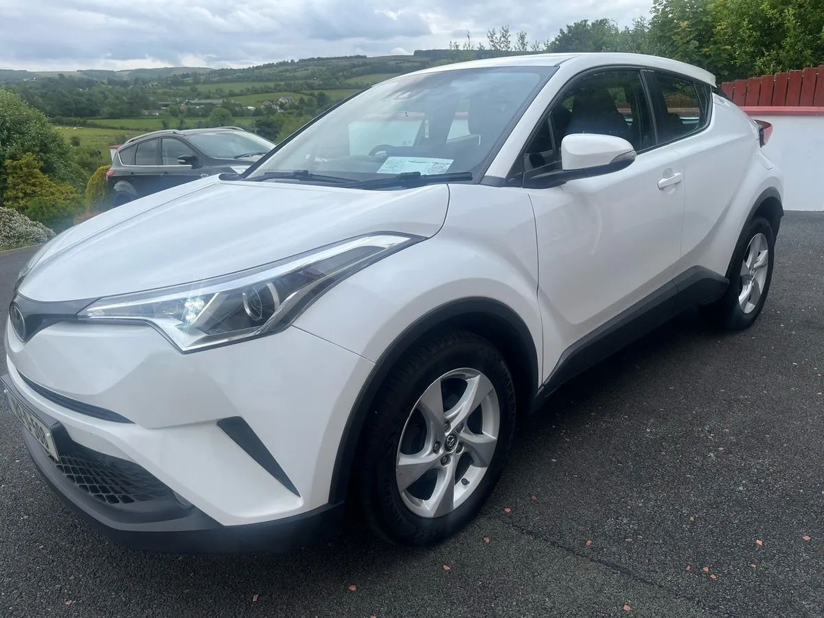2018 Toyota CHR Luna 1.2T petrol - Image 2