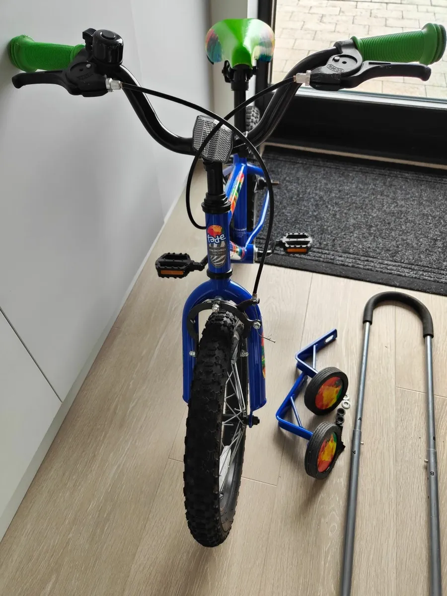 Kids Bike - 16" Wheel with removable stabilisers - Image 4