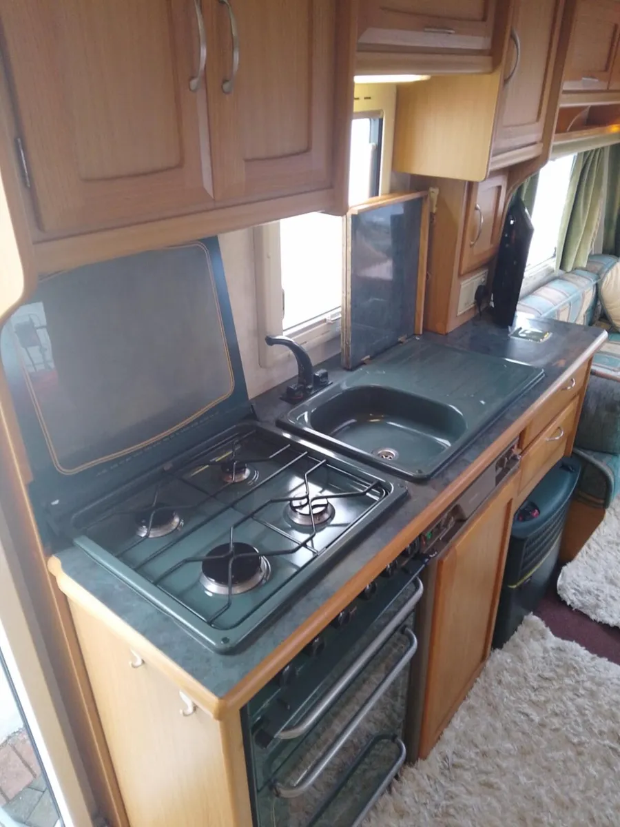 4 berth elddis caravan - Image 4