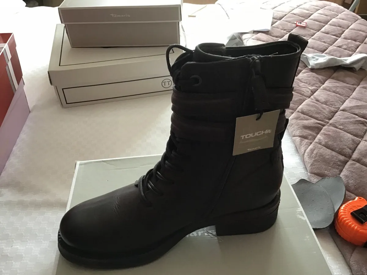 New pair of Boots - Image 3