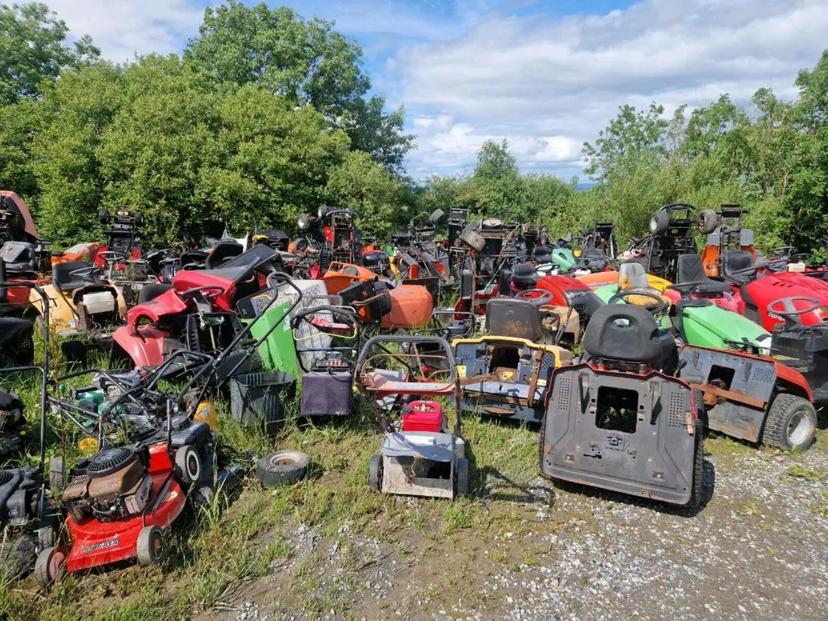 Lawnmowers parts for sale - Image 2