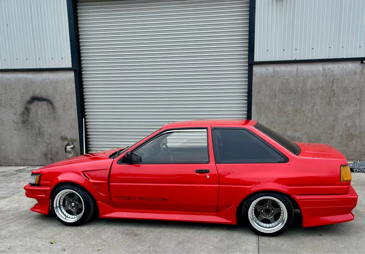 Toyota Corolla ae86 twincam - Image 4