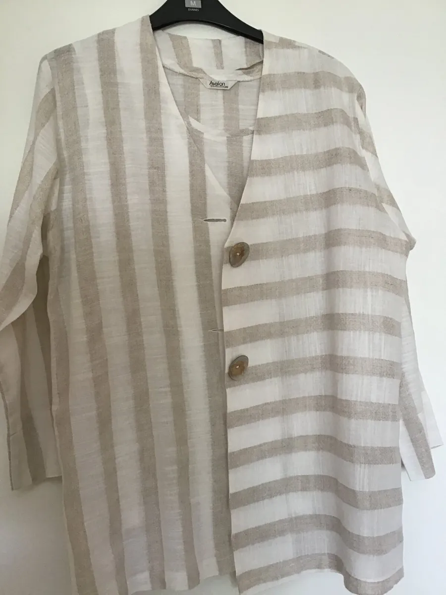 Two piece Linen top and jacket. - Image 1
