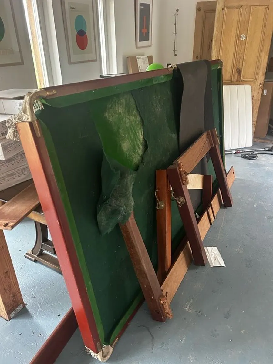 pool table 8ft - Image 1