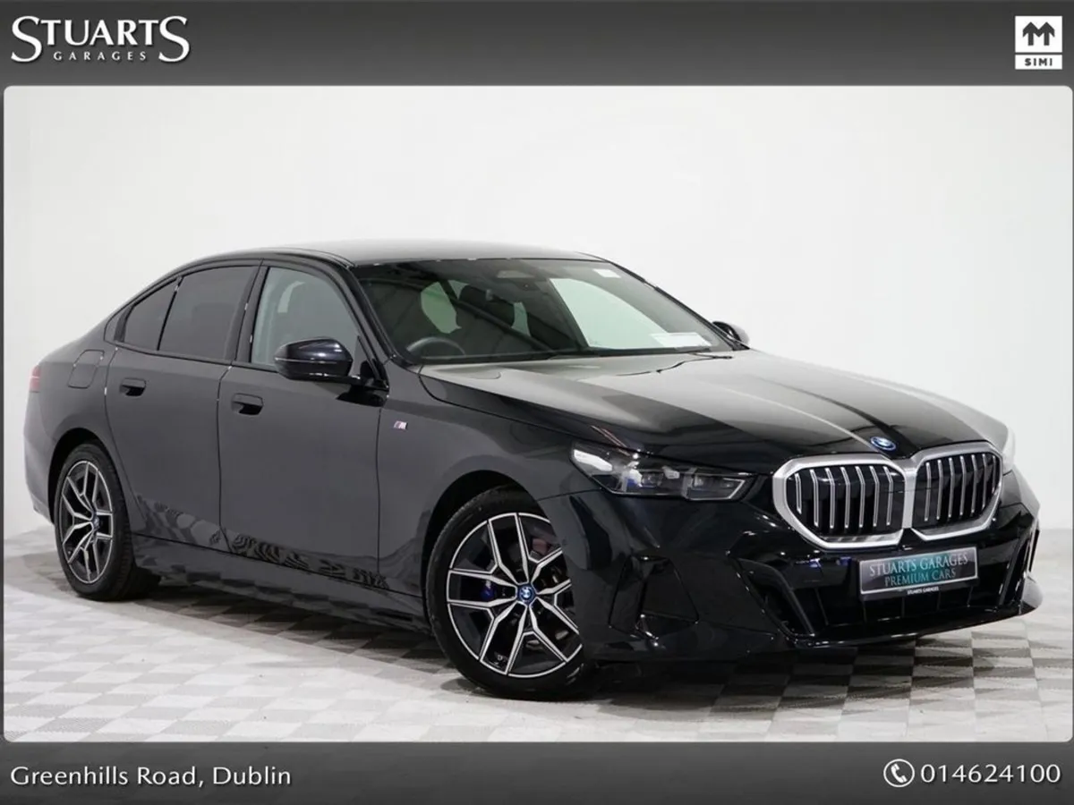 BMW 5 Series 530e M-sport Black Sapphaire Metalli - Image 1