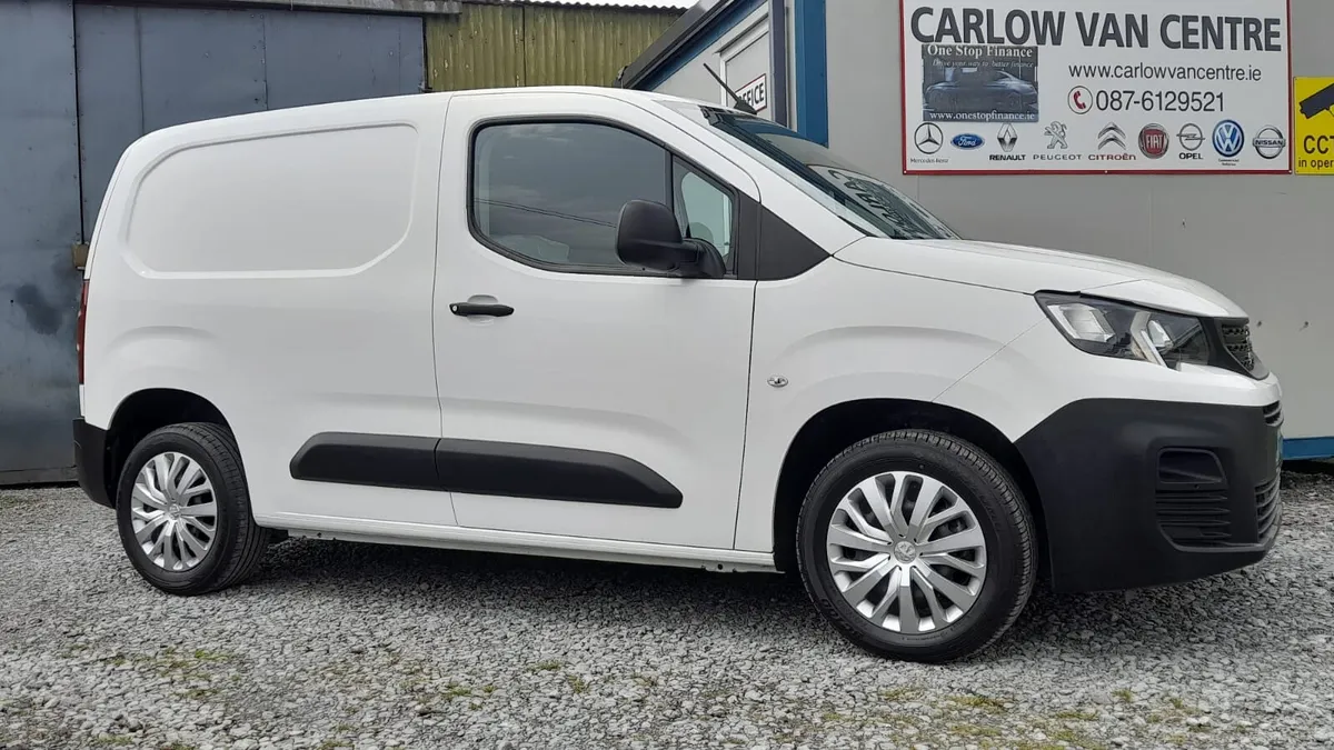 202 Peugeot Partner 1.5 blue hdi 100 Professional - Image 1