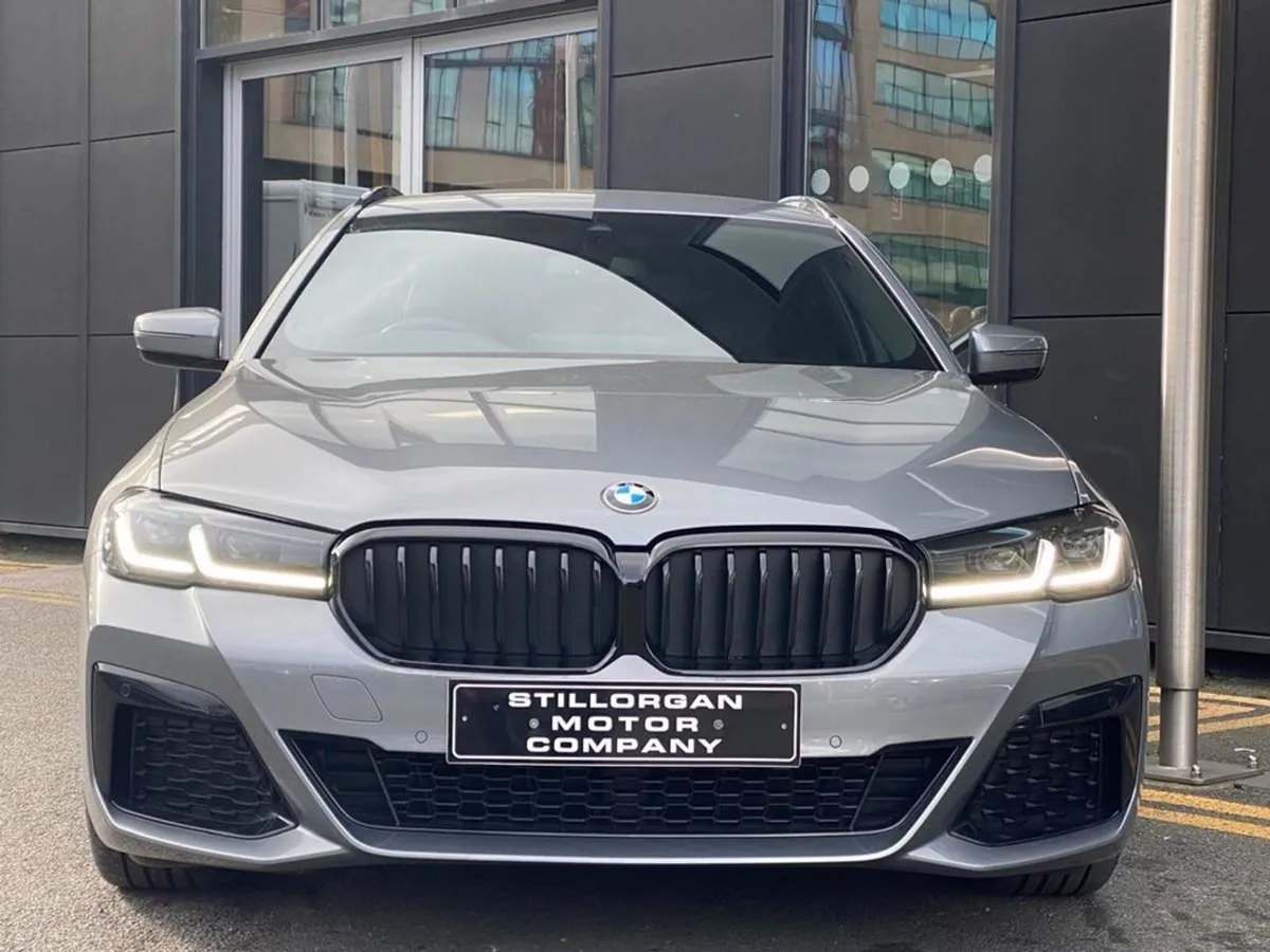 BMW 5 Series Touring 520d M-sport Pro Auto - Image 2
