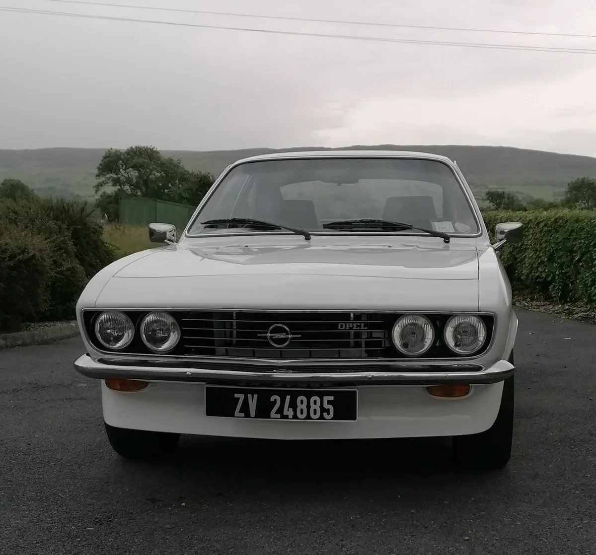 Opel Manta - Image 1