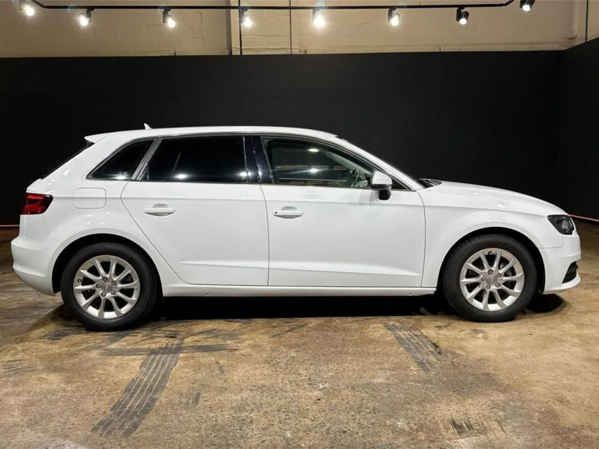 Audi A3 1.4 Tfsi Automatic - Reverse Camera - Image 2
