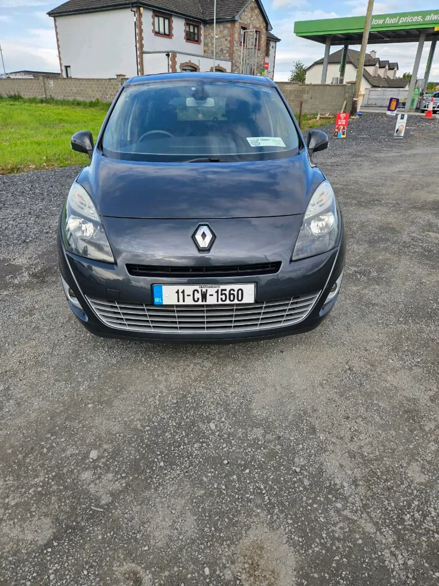 Renault Grand Scenic Tom Tom 7 seater Taxed/tested - Image 2