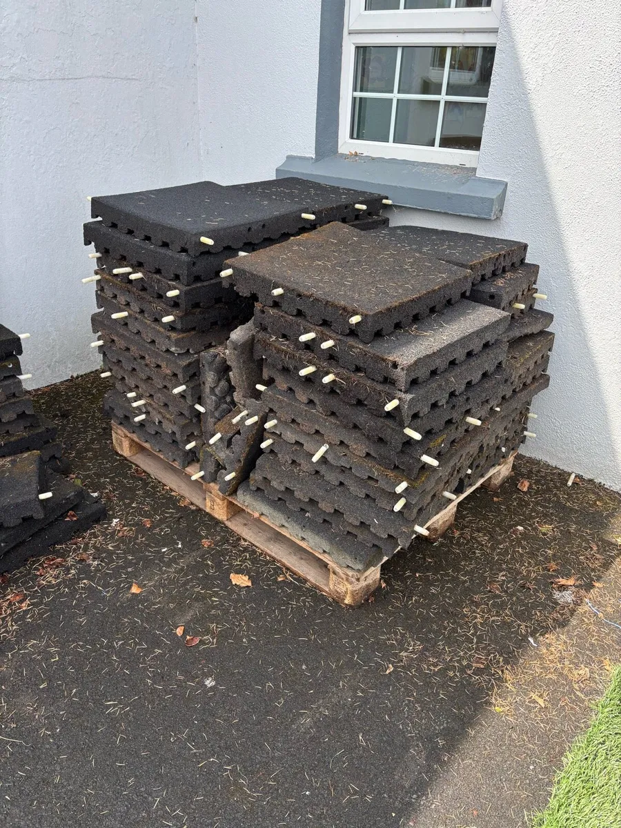 Rubber Playground Tiles