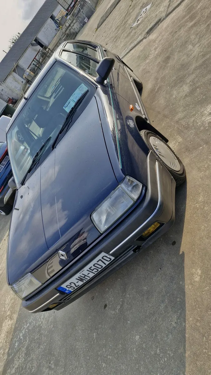 1992 Renault 19 - Image 2