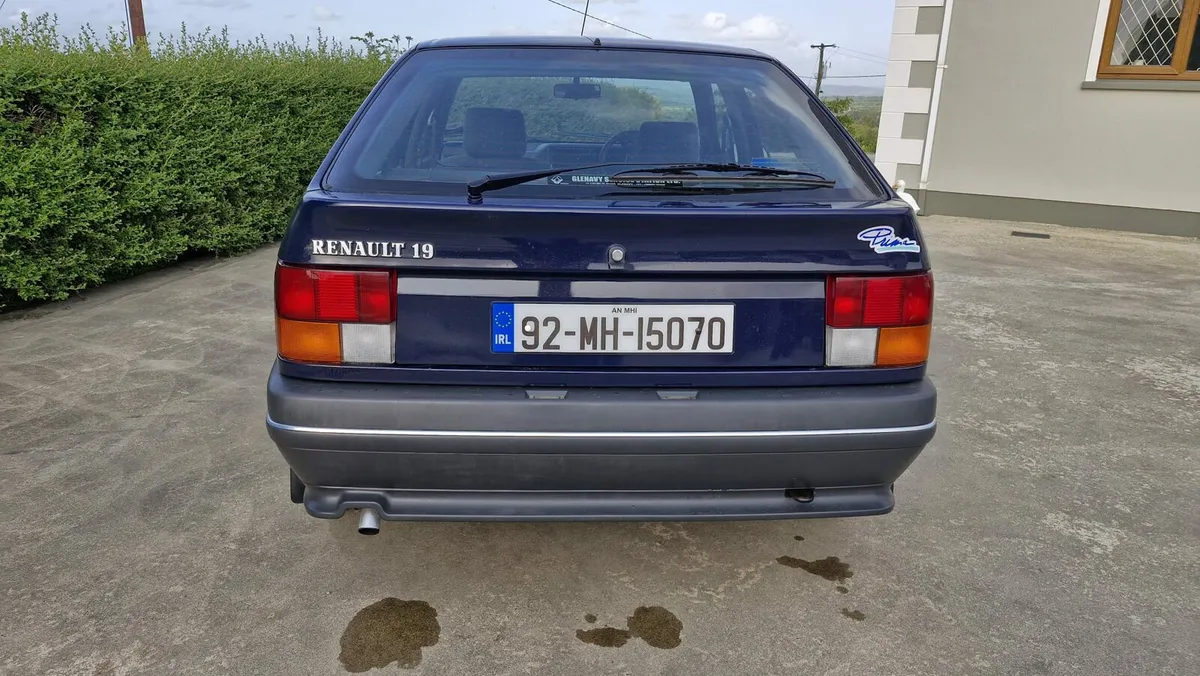 1992 Renault 19 - Image 4