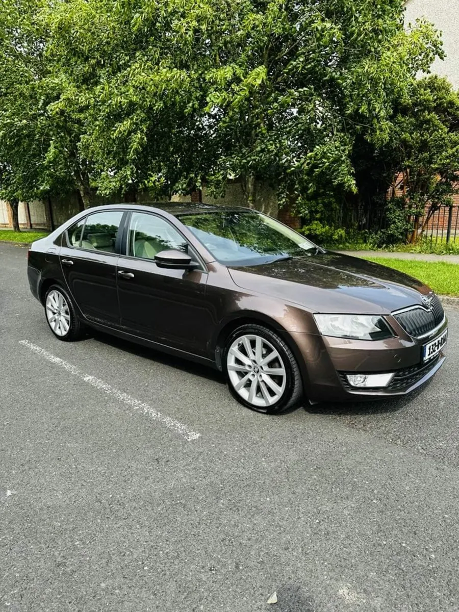 Skoda Octavia 2.0 diesel automatic - Image 1