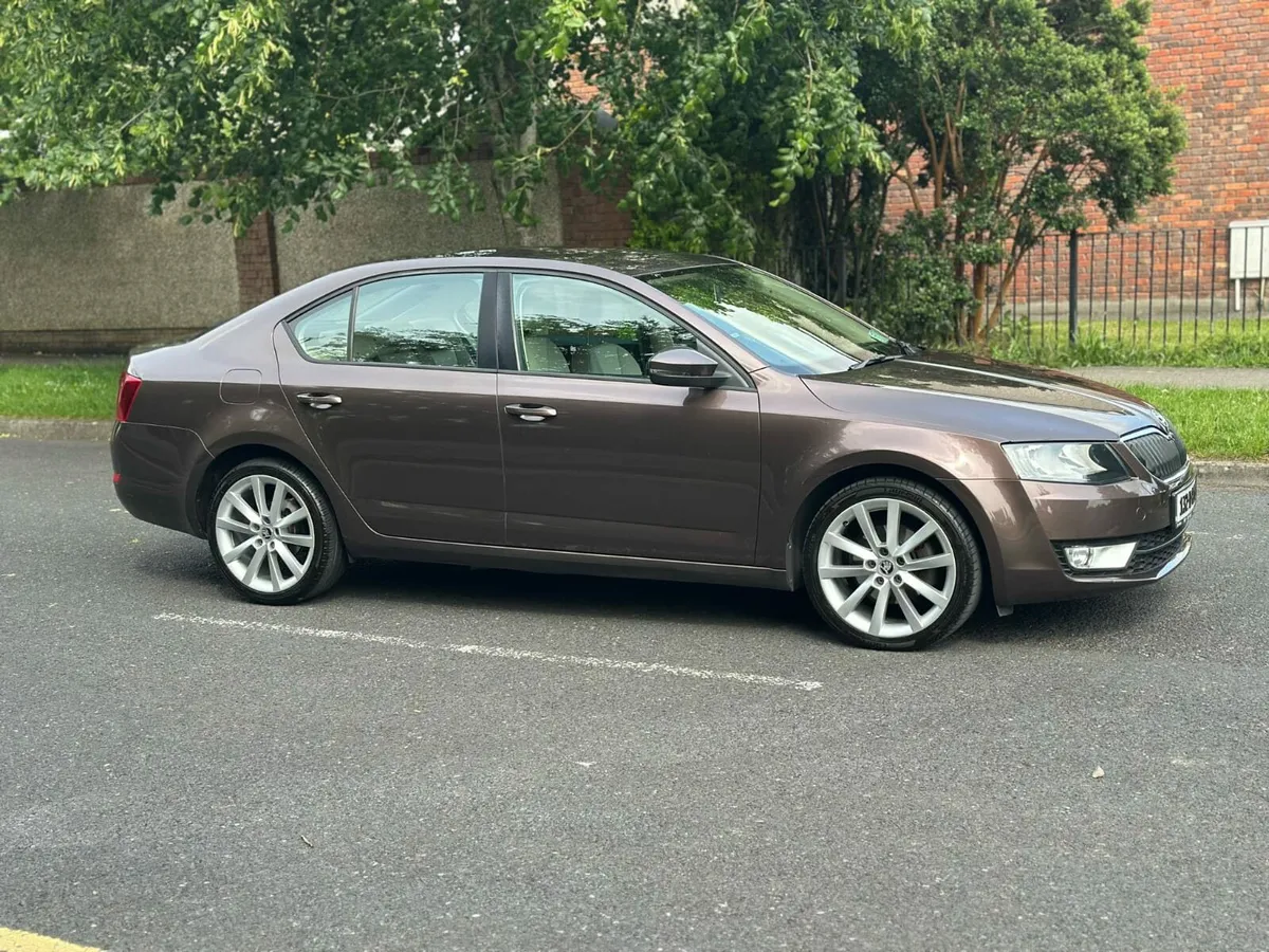 Skoda Octavia 2.0 diesel automatic - Image 4