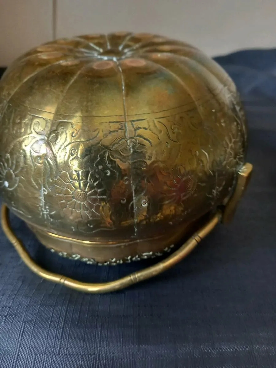 2 Chinese Hand Warmers/ Incense Burners - Image 4