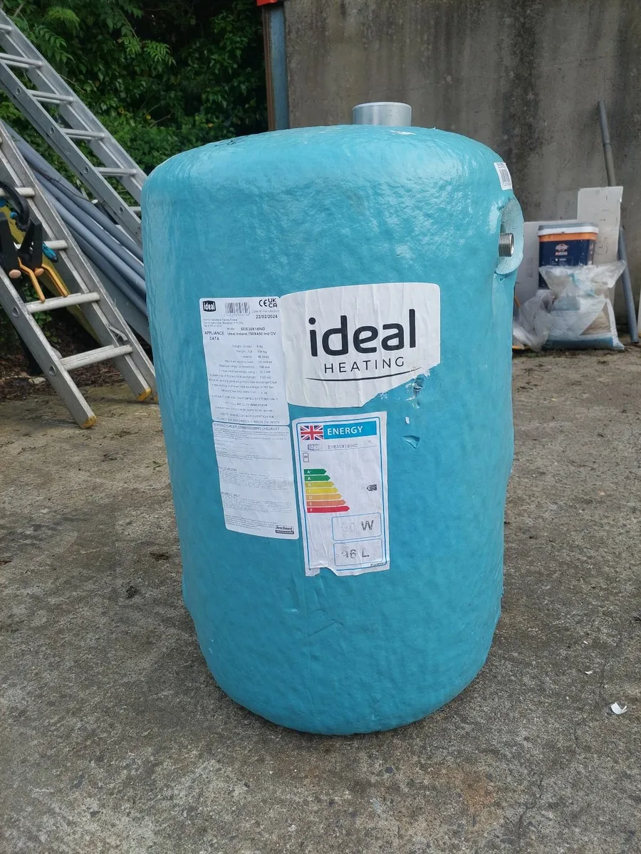 Hot water cylinder - Image 1