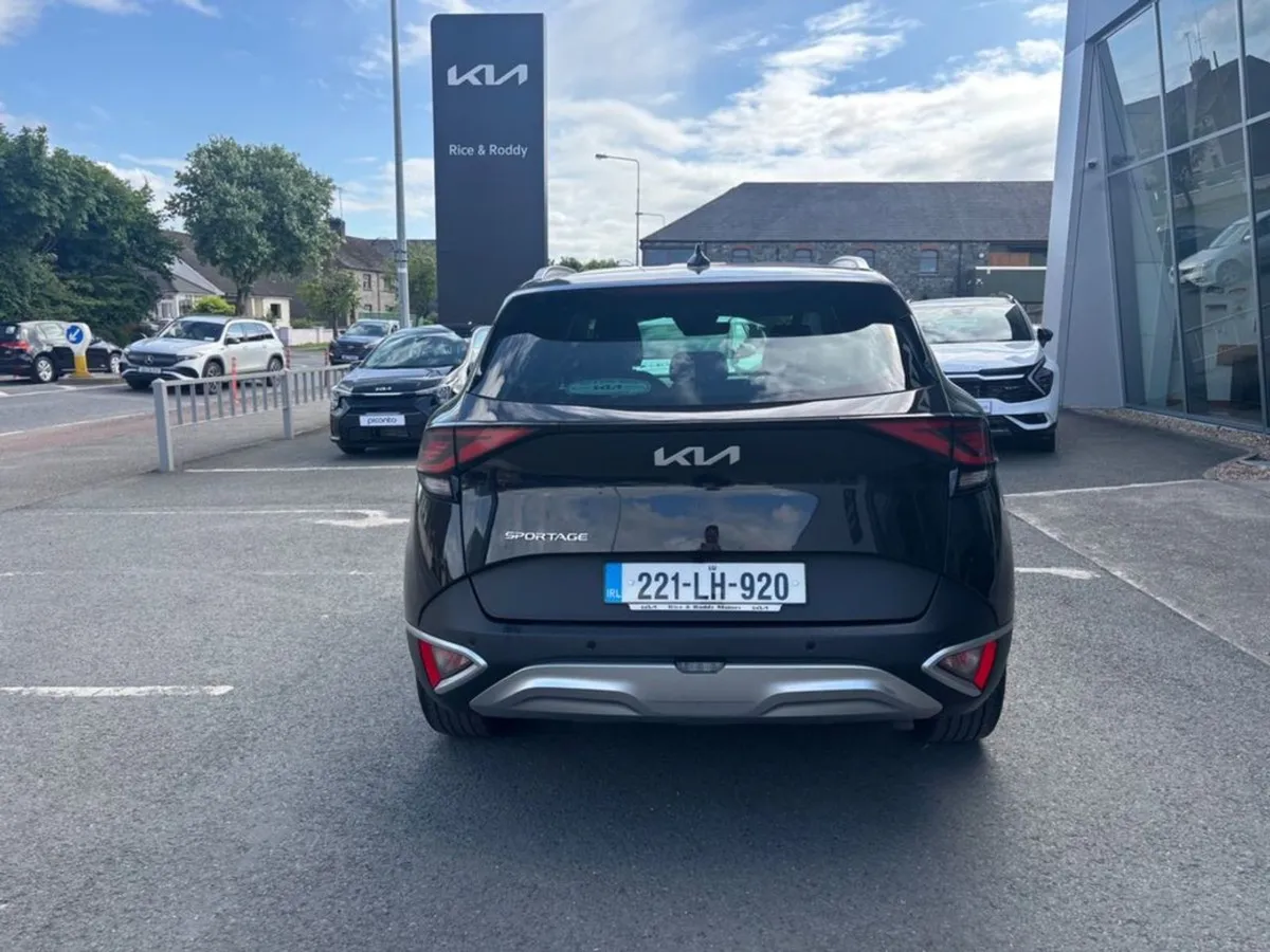 Kia Sportage Manual 5DR - Image 4
