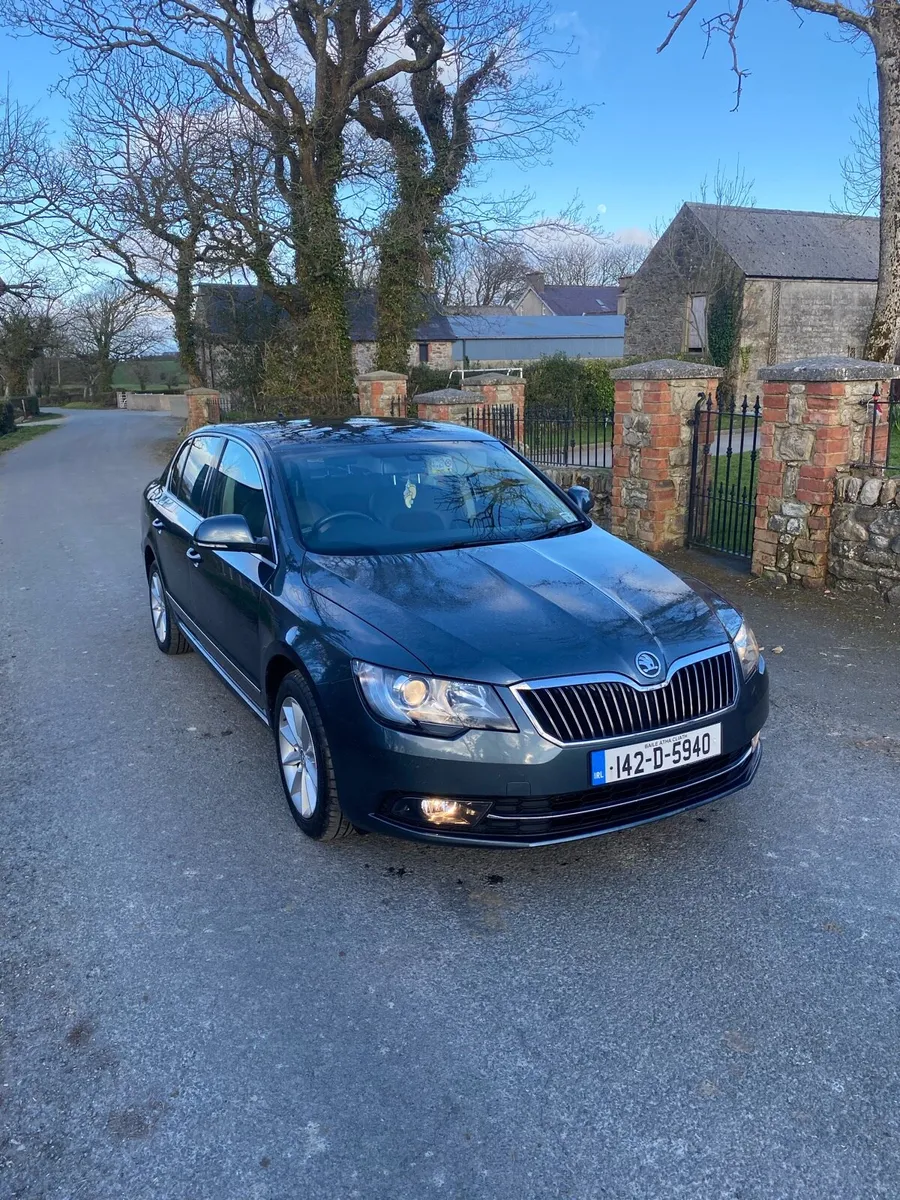 Skoda superb - Image 2