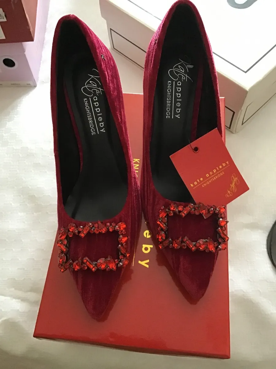 Beautiful red evening shoes new. - Image 2
