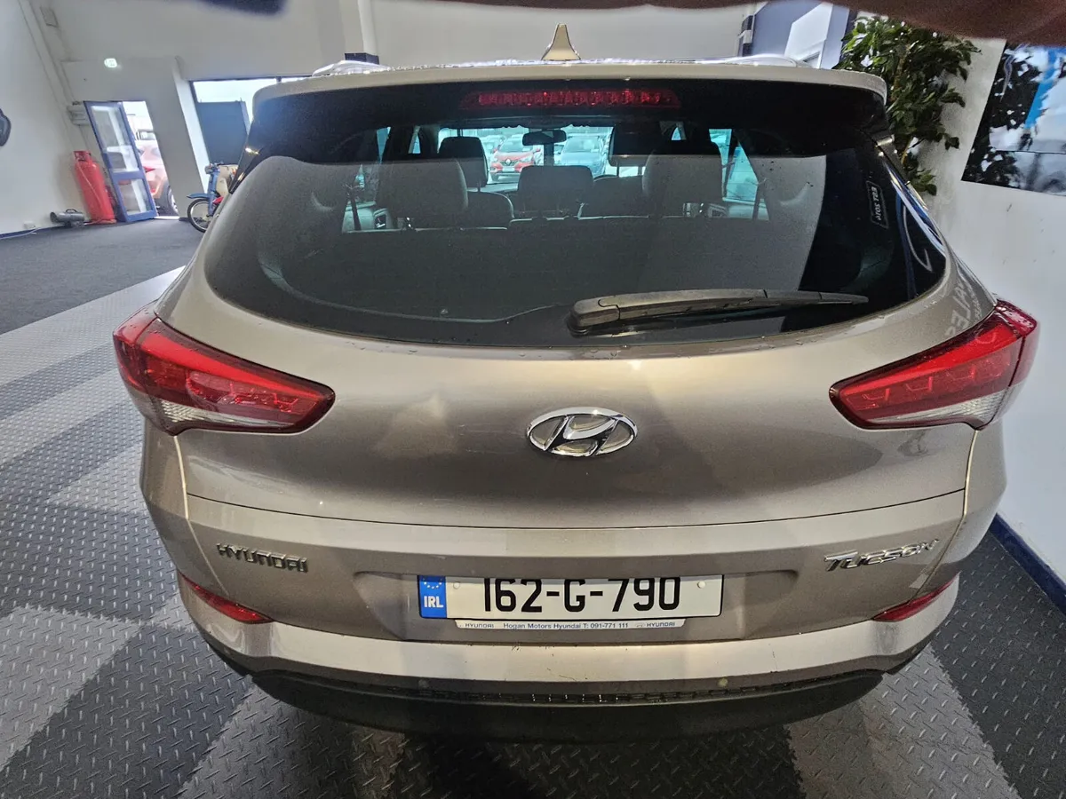 16 HYUNDAI TUCSON EXECUTIVE EDITION - Image 3