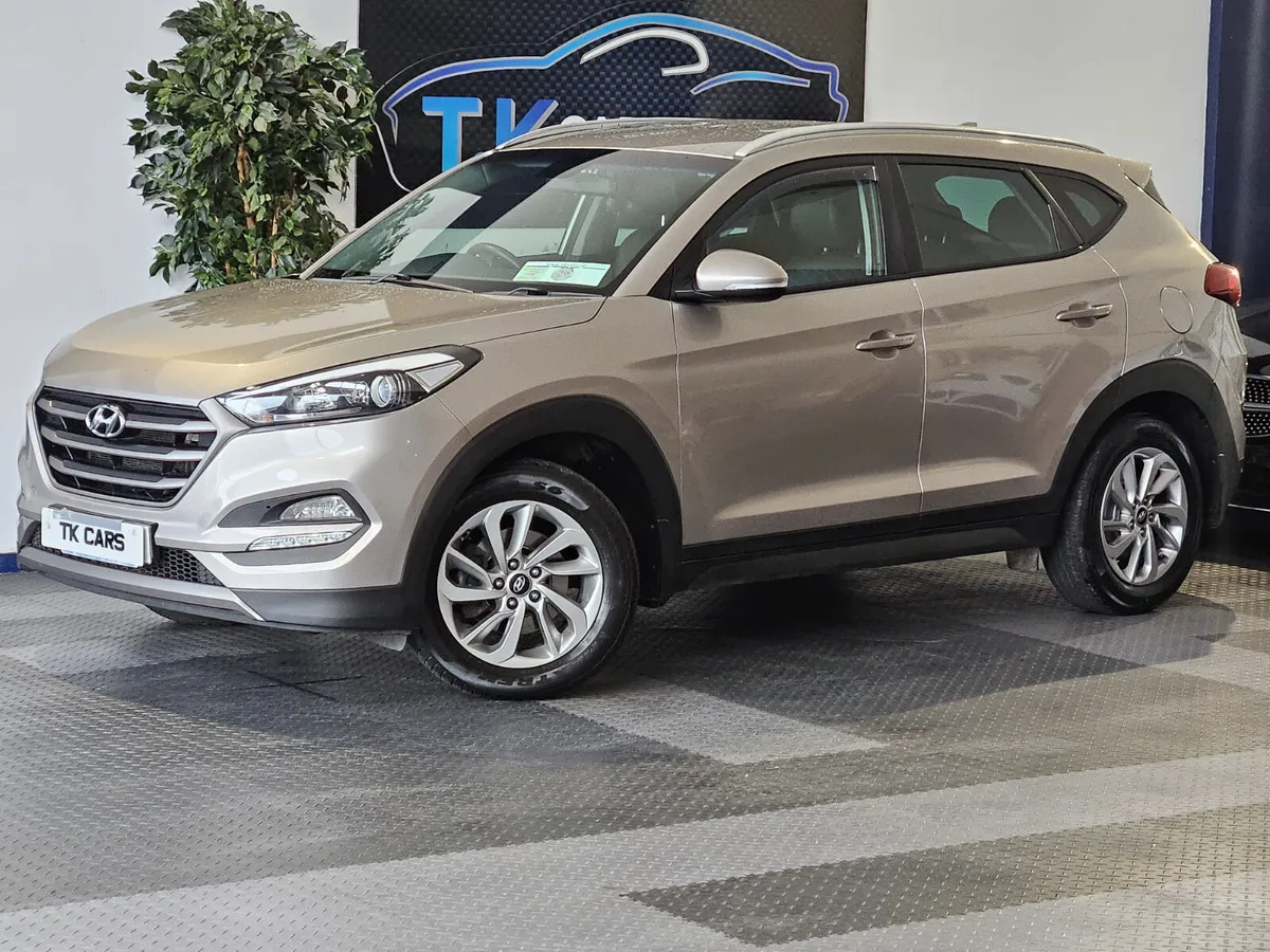 16 HYUNDAI TUCSON EXECUTIVE EDITION - Image 1