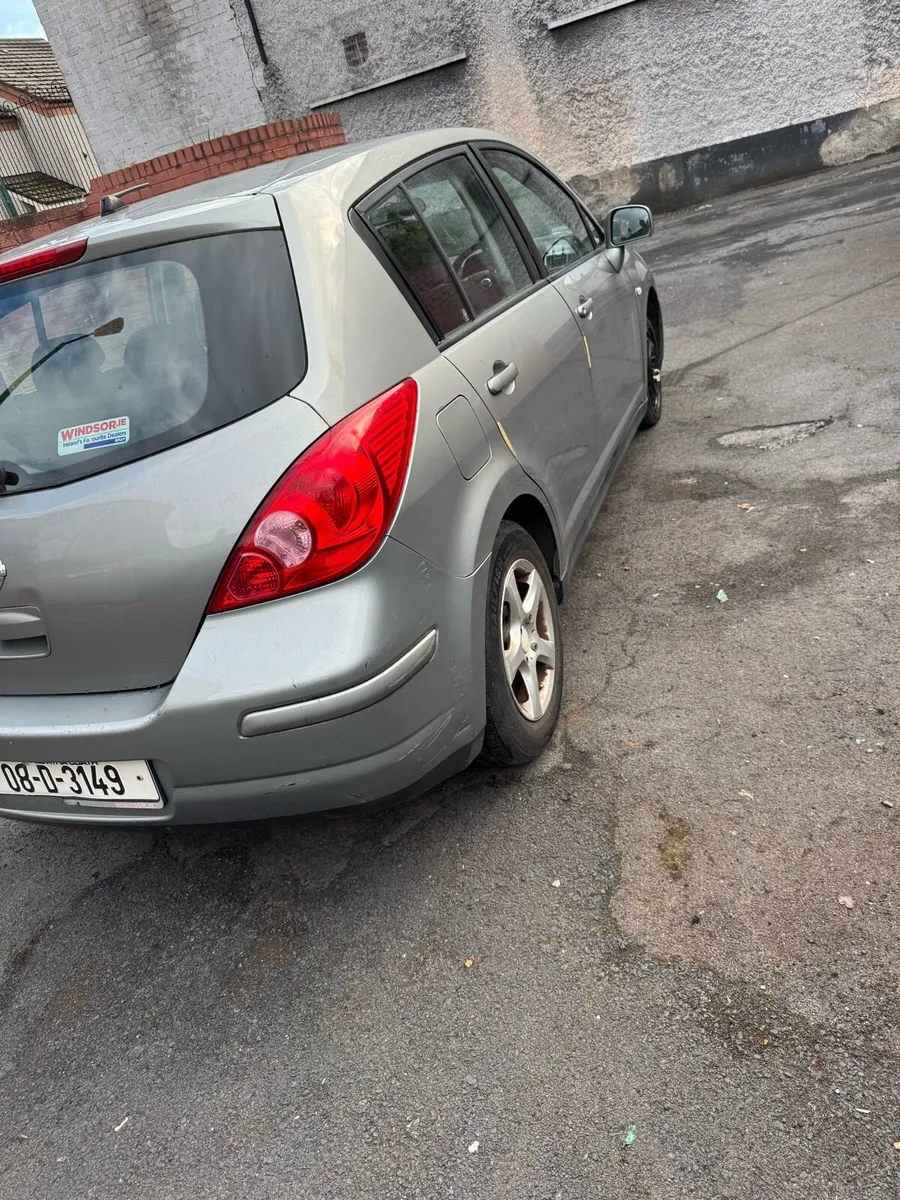 2008 Nissan tiida for sale - Image 4