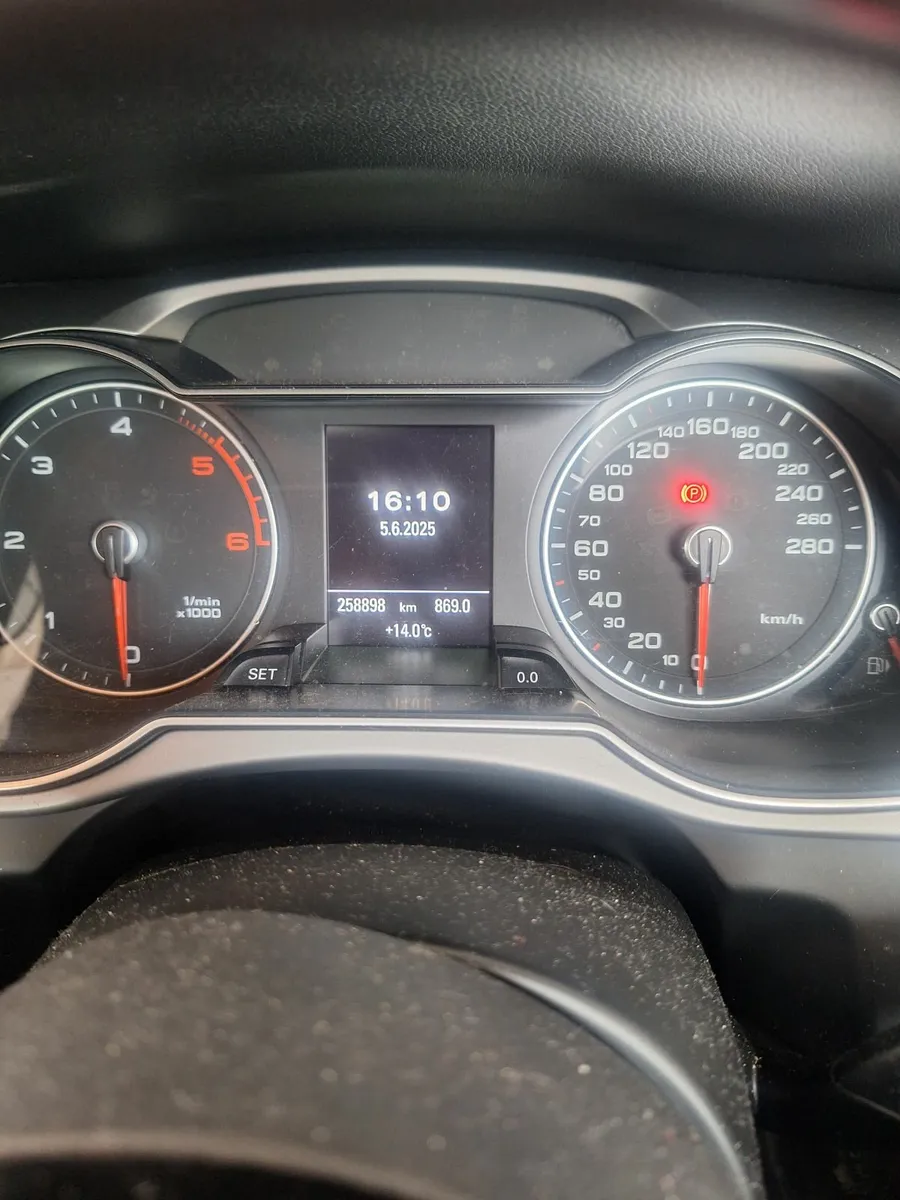Audi A4 Quattro 2015 - Image 2