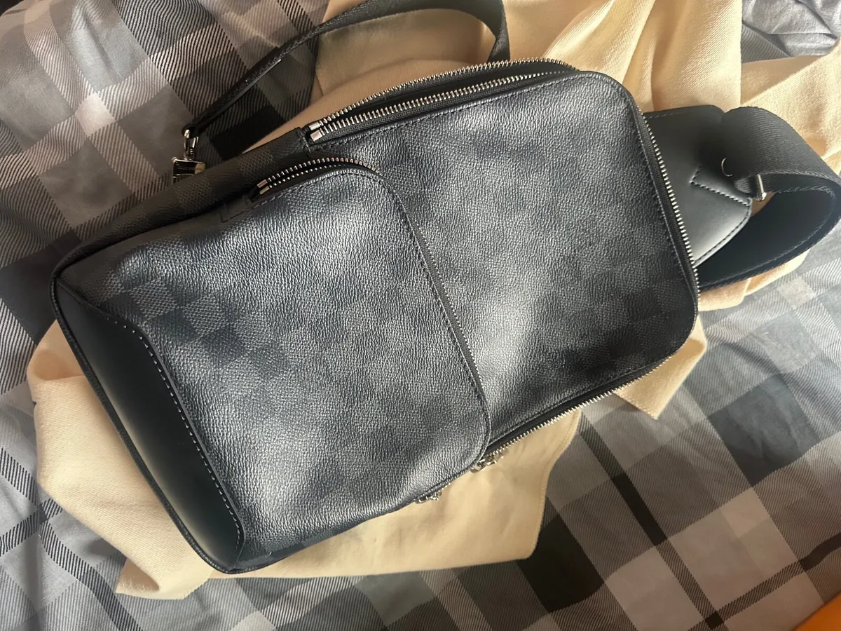 Louis Vuitton Avenue sling bag - Image 1