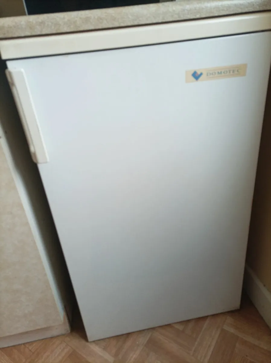 Under Counter Fridge - Image 3