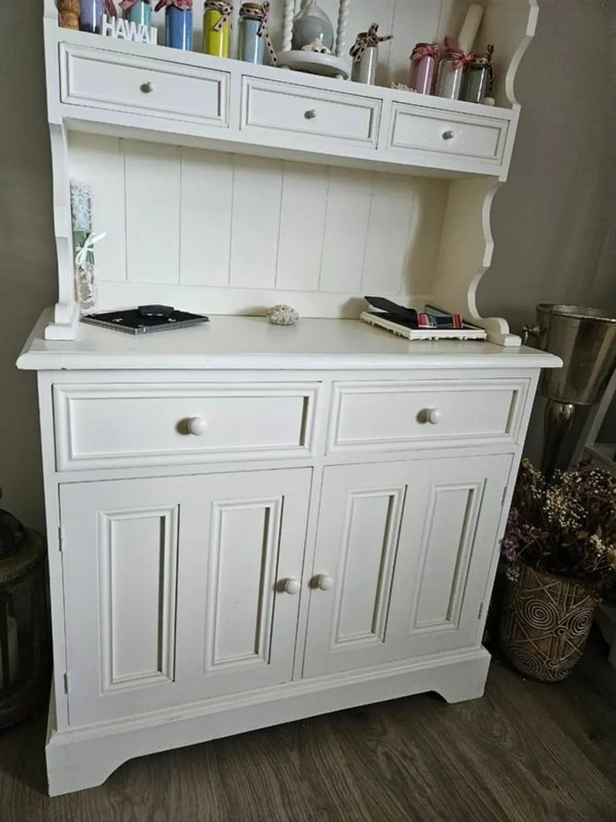 French Shabby Chic Dresser - Image 3