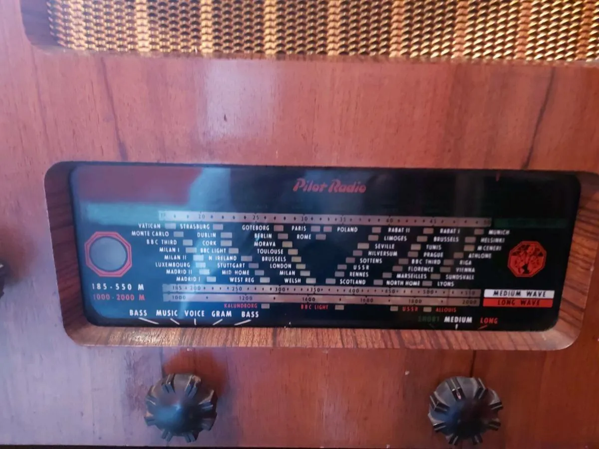 Pilot Radio/Gramophone - Image 2