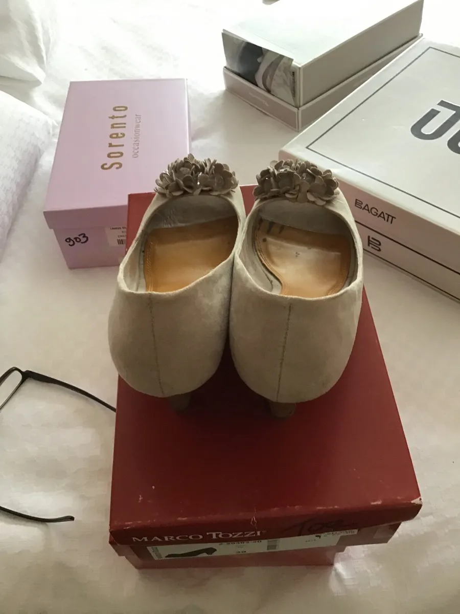 Beige shoes - Image 1