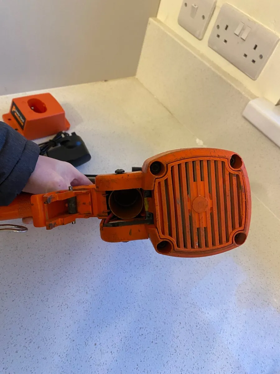 Paslode Nail gun - Image 4