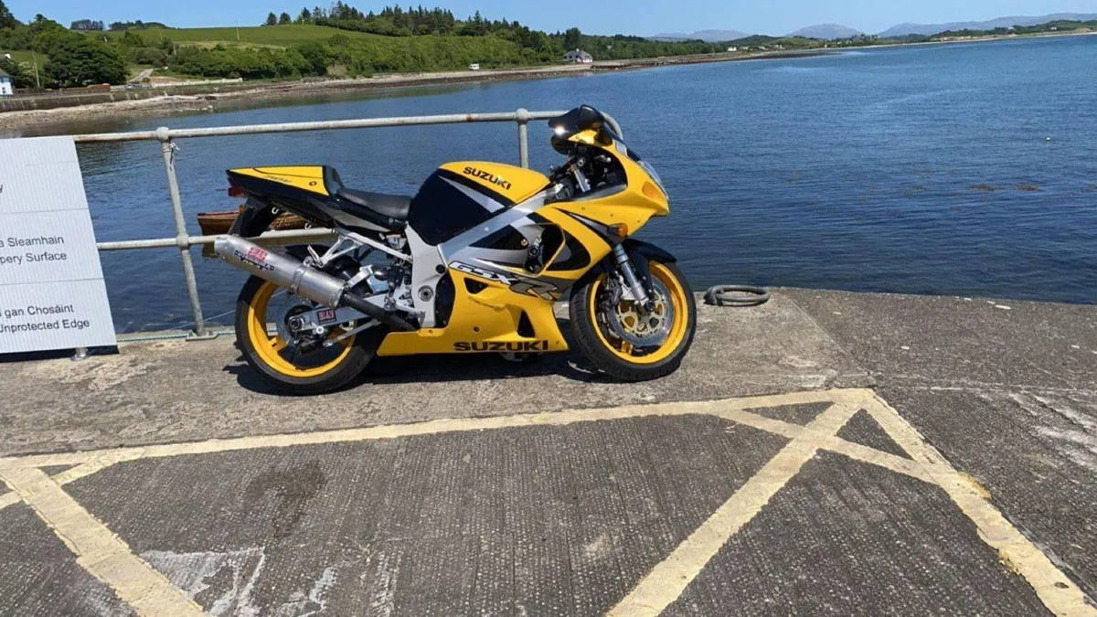 Suzuki gsxr 750 - Image 3
