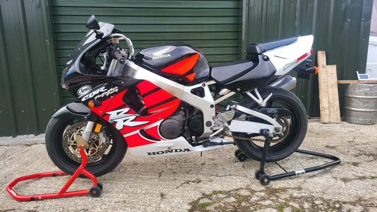 Motorbike - Image 4