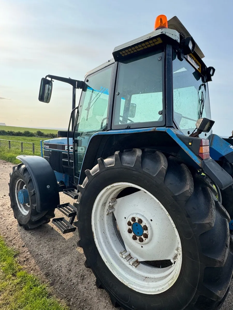 Ford 7740 SLE - Image 4
